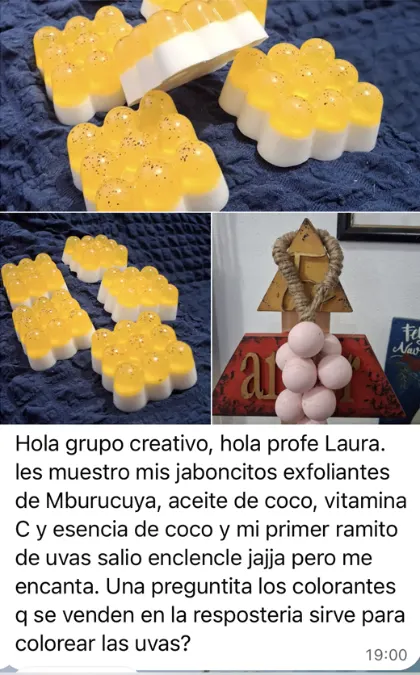 Jabones exfoliantes amarillos y un racimo de uvas de jabón. Mensaje dirigido a la profesora Laura